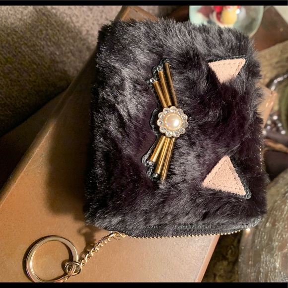 Authentic Kate Spade faux fur/Leather Zip wallet🌹 - Picture 8 of 8